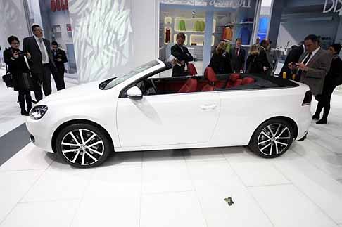 Volkswagen - Volkswagen Golf Cabriolet white